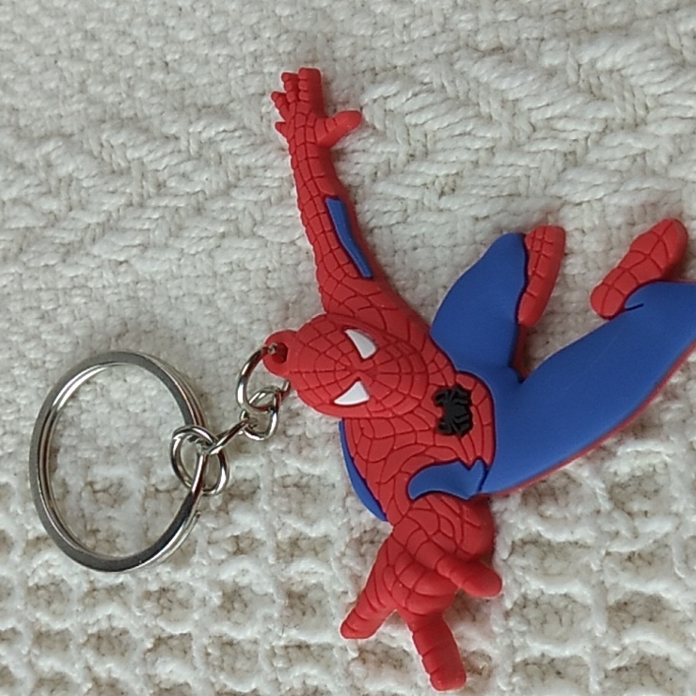 5 Super Heros Key Chains Premium Material & Safe PVC Lot # 9 - Picture 6 of 7